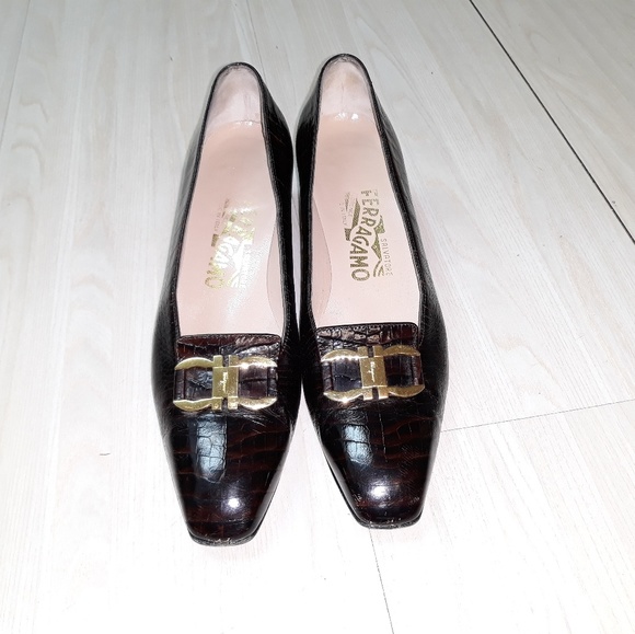 Salvatore Ferragamo Shoes - Salvatore Ferragamo ladies shoes sz 7
